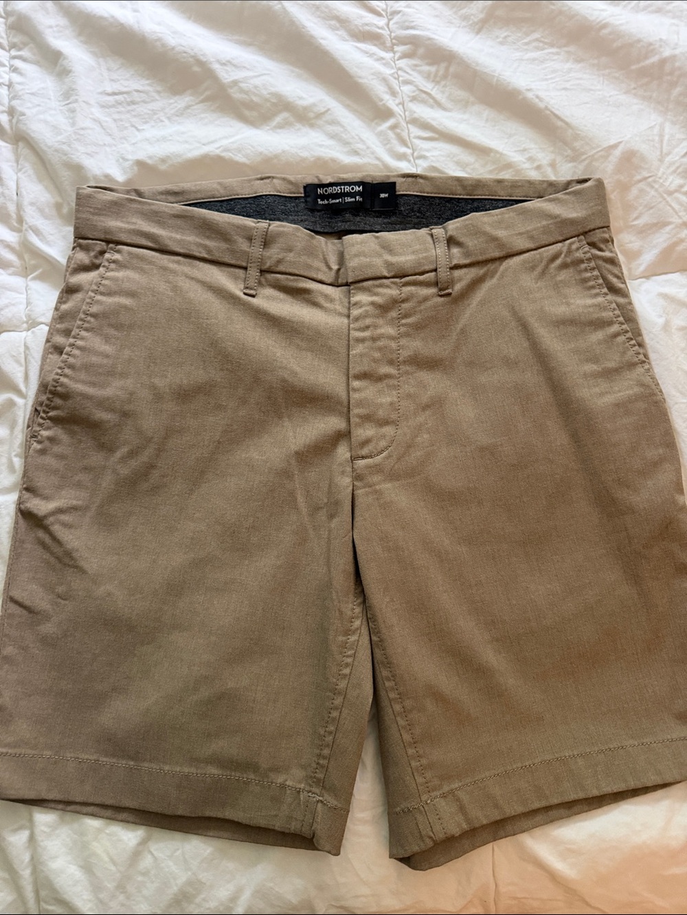 Nordstrom Men’s Khaki Flat-Front Chino Shorts